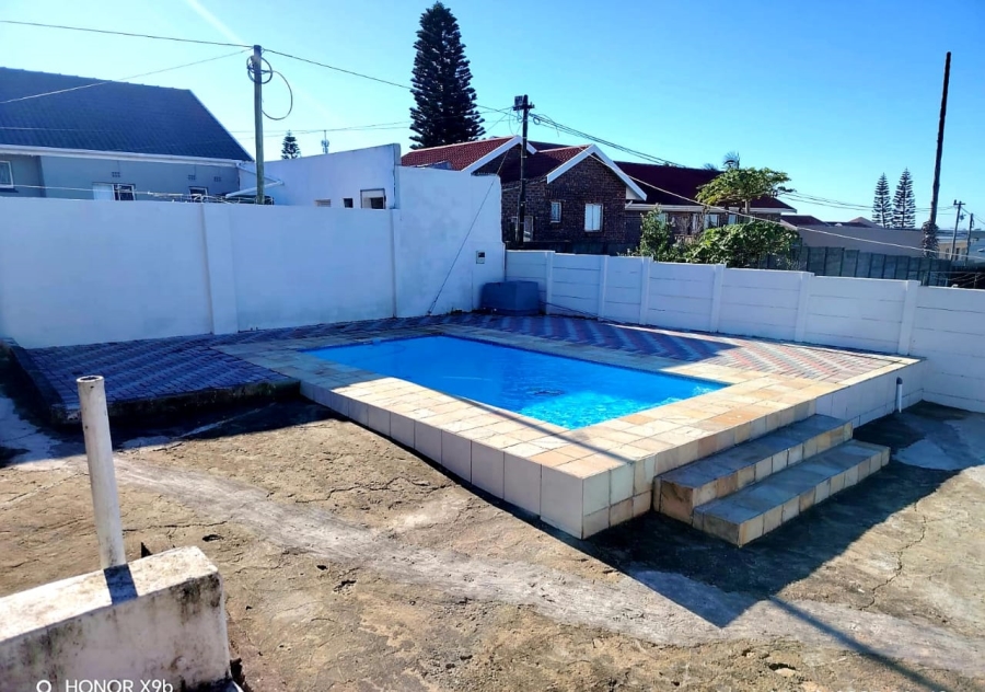 5 Bedroom Property for Sale in Amalinda Eastern Cape